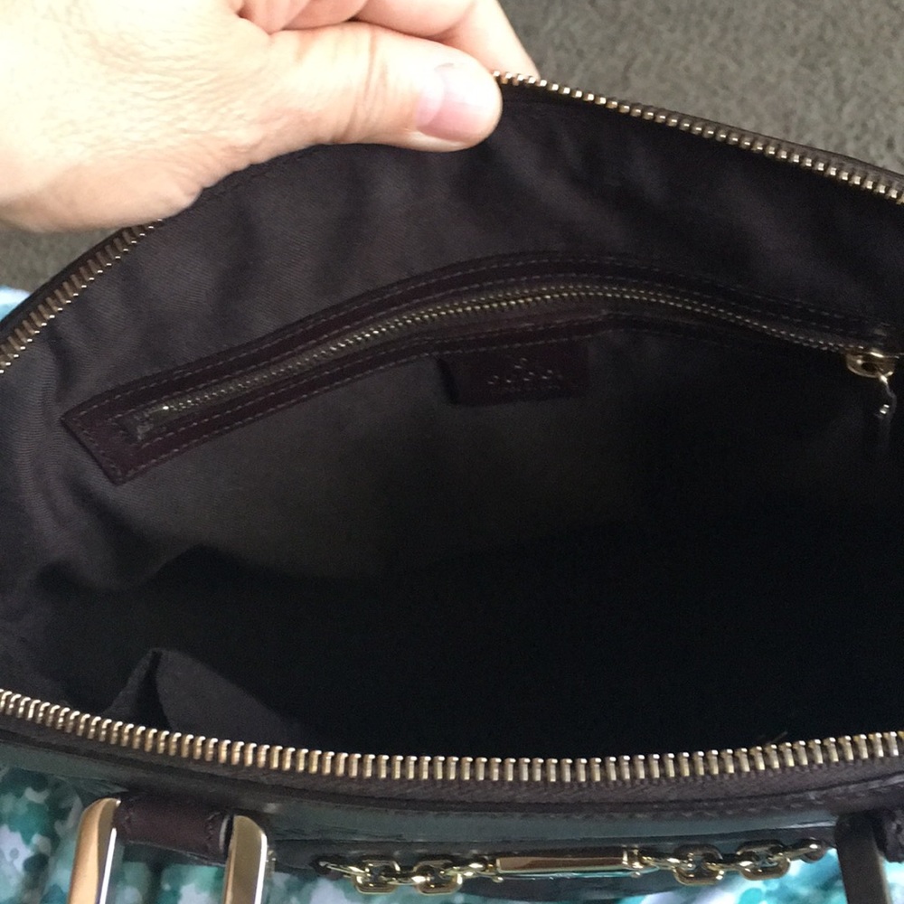 Rare Authentic gucci maroon purse, price firm - Picture 3 of 8